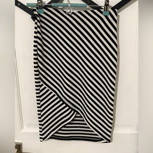 Asymmetrical  mid skirt